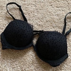NWOT Victoria's Secret Black Lace Push-Up Bra 32A